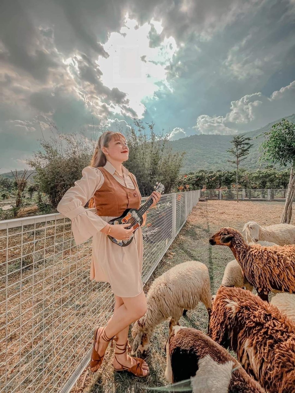 人与大自然融洽和谐相处。