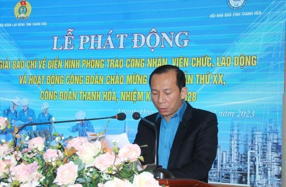 清化省劳动联团主席武孟山在会上致辞。(图:郭游)
