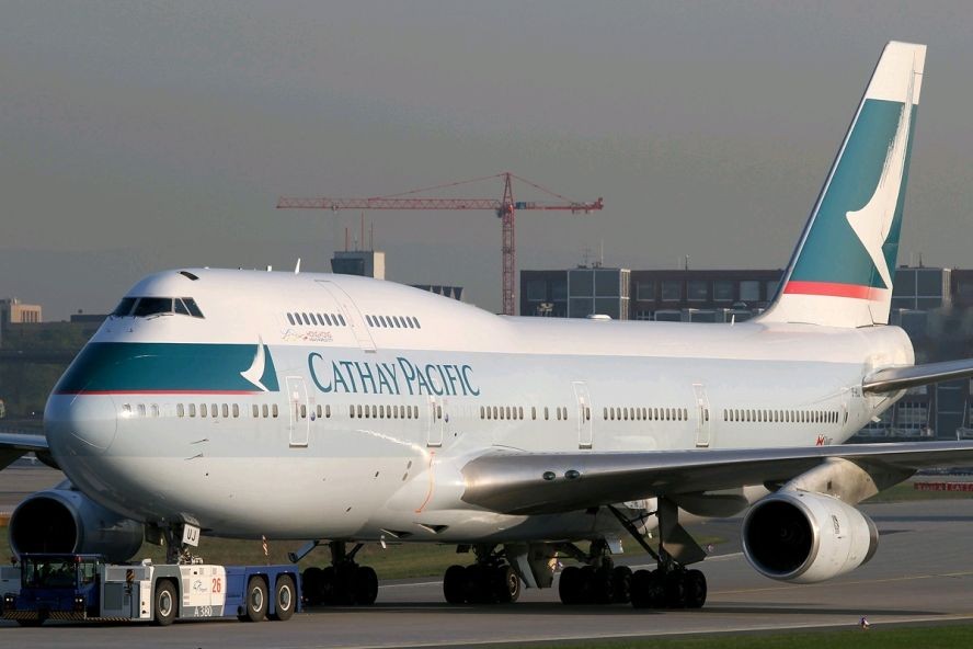 国泰航空的一架客机。(图:互联网)