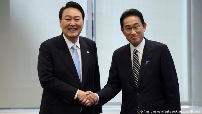 尹锡悦和岸田文雄曾在去年9月在纽约举行会面。（图：AP）