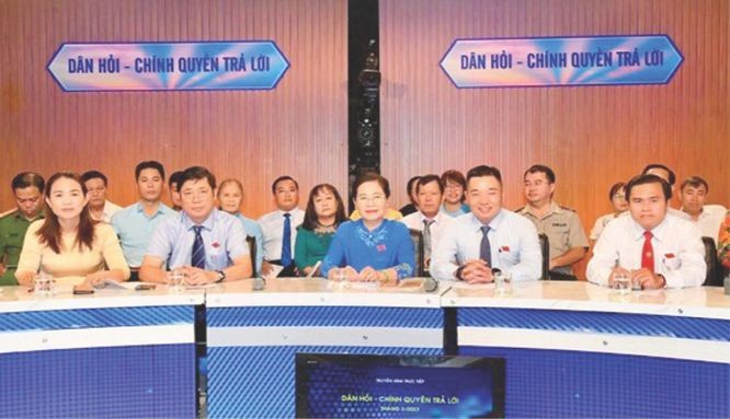 提高公务责任 加大行政手续改革