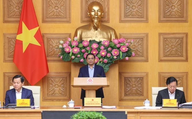 决心兴建两条重要高速公路