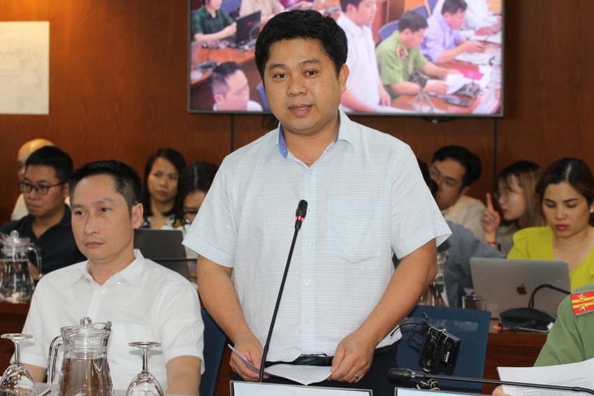 市教育与培训厅办公厅主任胡晋明表示，及时宣传有助限制家长被诈骗的情况。