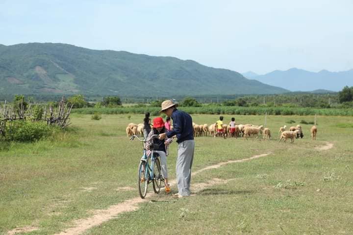 《稻草妈妈》剧中的宁顺平静乡村。