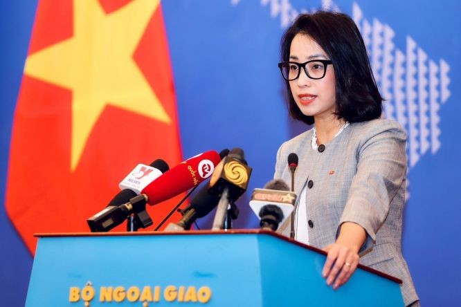 外交部副发言人范秋姮在例行新闻发布会上发言。(图:Petrotimes)