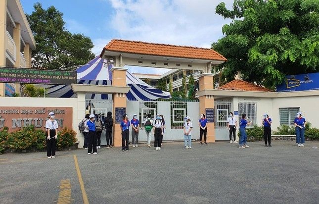 事发学校。(图:阮勇)