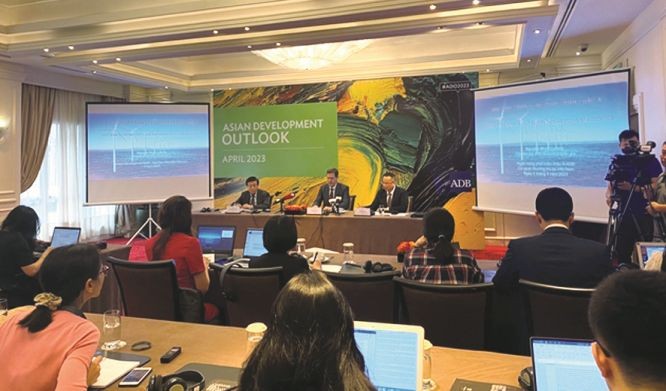 亚行预报我国今年经济增长可达 6.5%