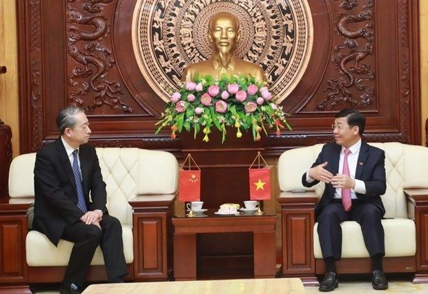 中国大使馆工作组访问北江省