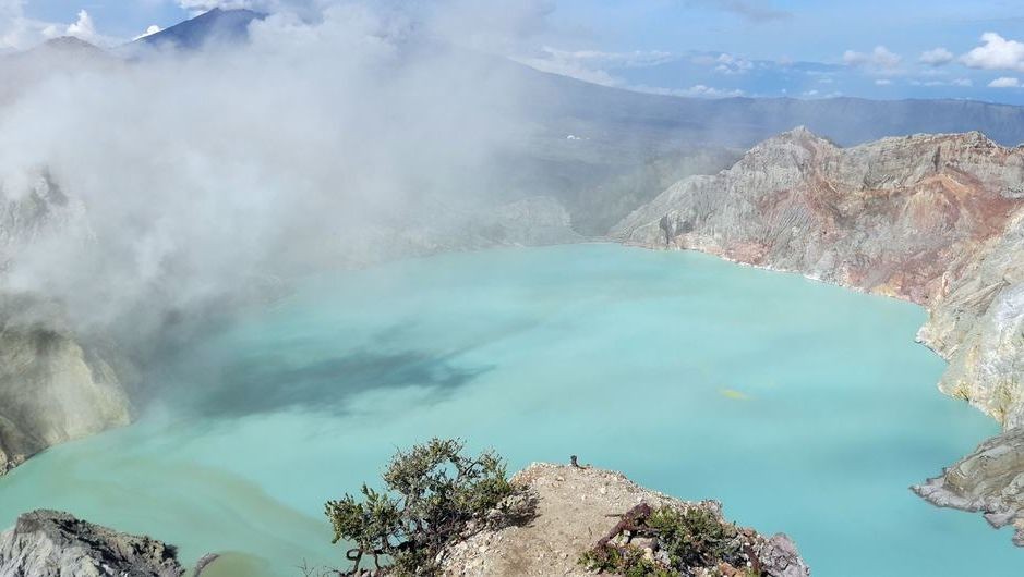 图为印尼伊真地质公园一景。（图：联合国）