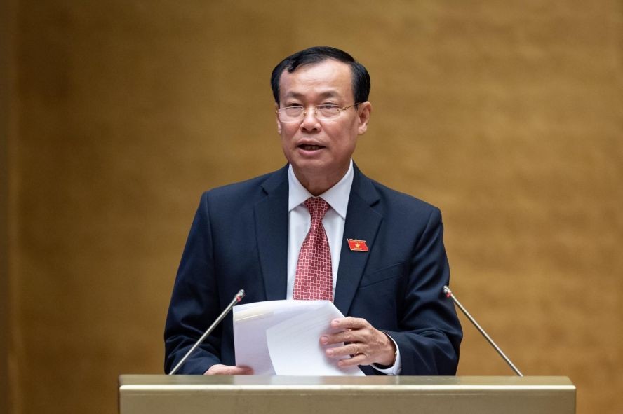 国会国防安全委员会主任黎晋至在会议上发言。(图:VTC News)