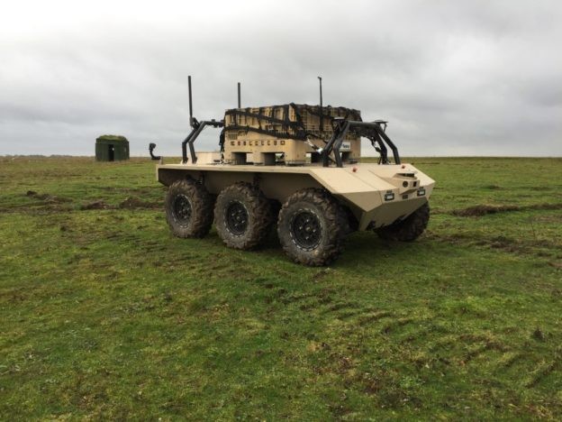 澳英美３国共同开发无人机蜂群技术