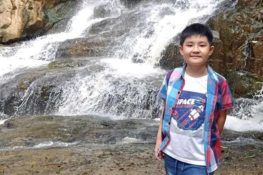 周宇亨去旅行留影。 周宇亨去旅行留影。