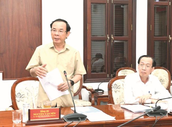 市肃贪与防腐指委会举行５月例会