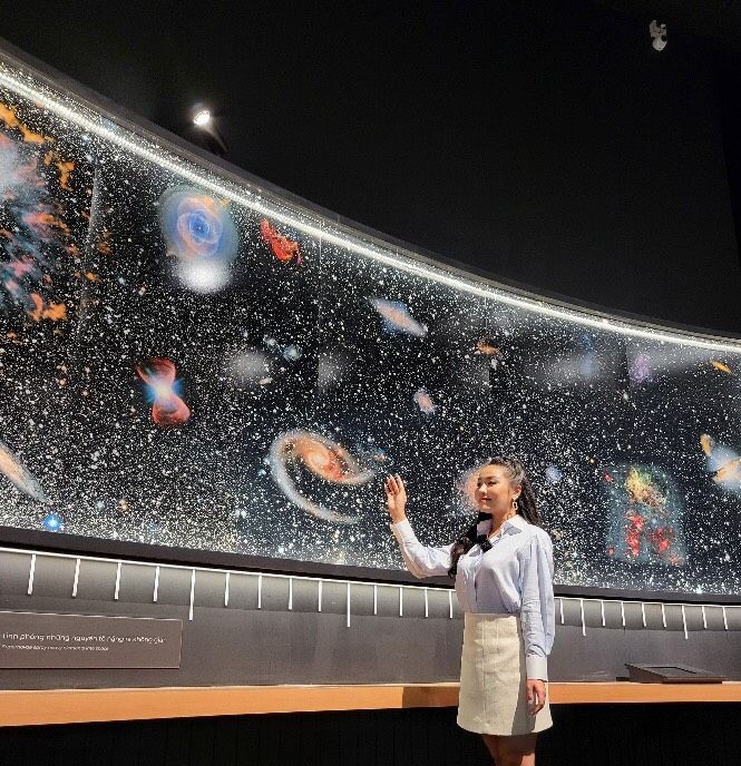 在归仁科学探索中心体验最先进的环绕银幕看立体影片。