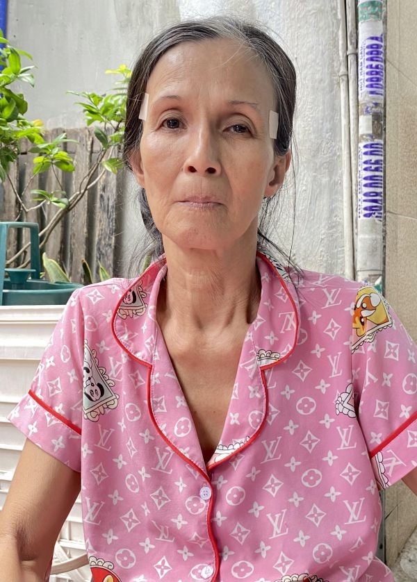 宫颈癌夫人贫病交迫