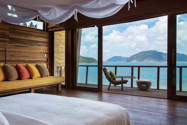 昆仑岛六善度假村一瞥。(图:Travel+Leisure)