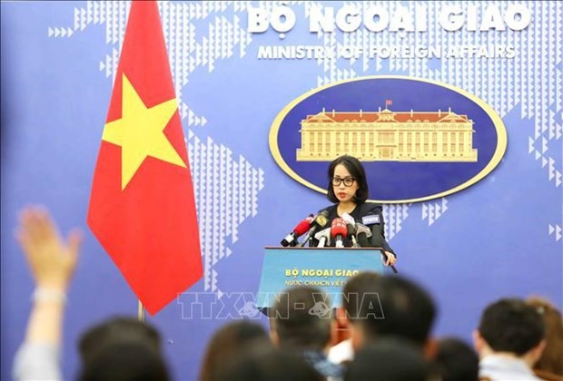 外交部发言人范秋姮回答国内外记者提问。图自越通社