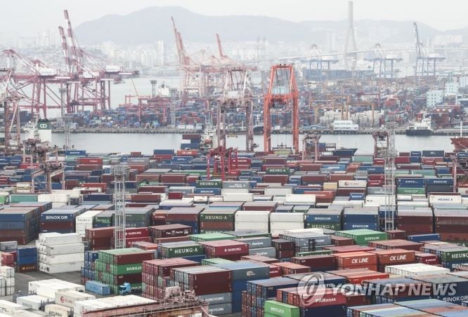 釜山港神仙台、戡蛮码头。(图:韩联社)