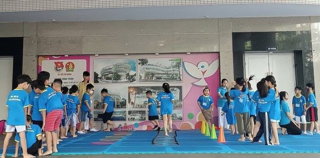 市儿童宫的自卫技能班。