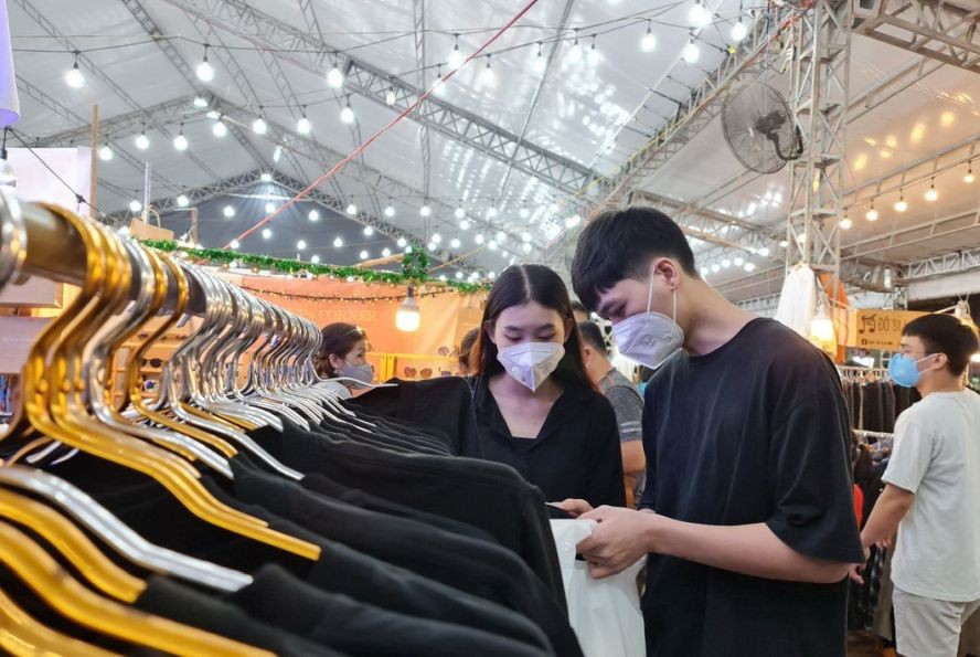 对于不少年轻人而言,善用陈旧物品或采购廉价二手用品会带来一定的利益和兴趣。