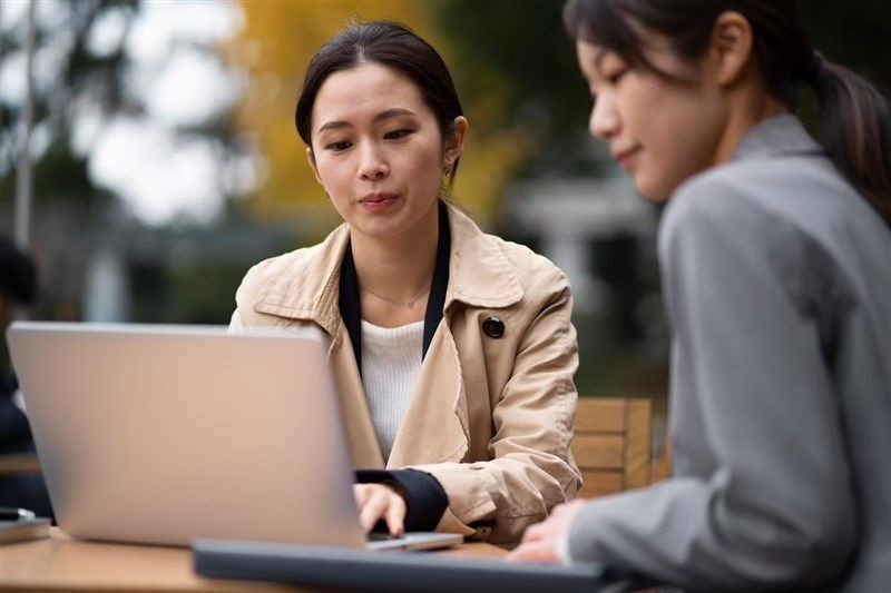 日本女性就业人口共3035万4000人,较2017年调查增加121万5000人。(图:freepik)
