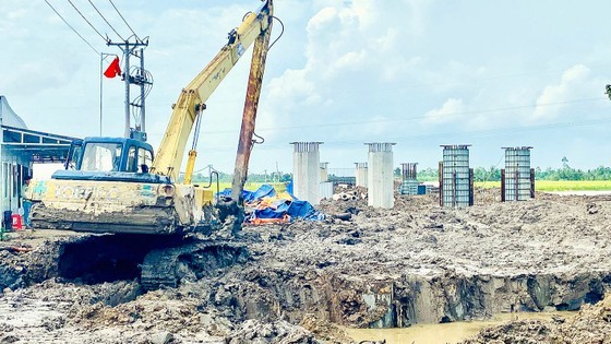 北南高速公路2021至2025年阶段东面工程建设项目所属的后江-金瓯路段成份项目的维水县61号国道立交桥施工场地。