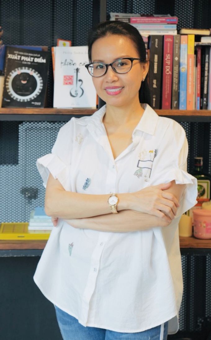 锦莉:为健康淡出舞台