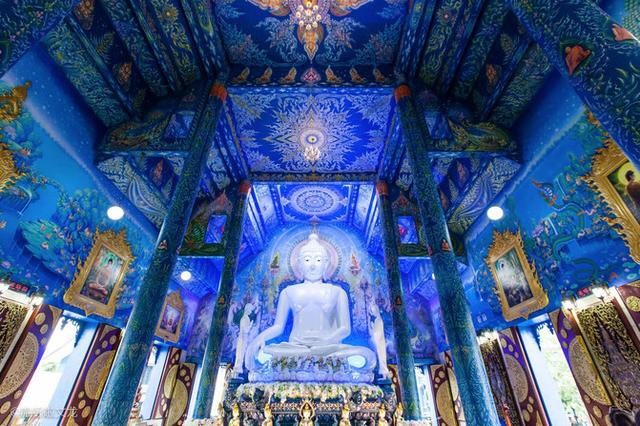 泰国清莱蓝庙内的佛像。 泰国清莱蓝庙内的佛像。