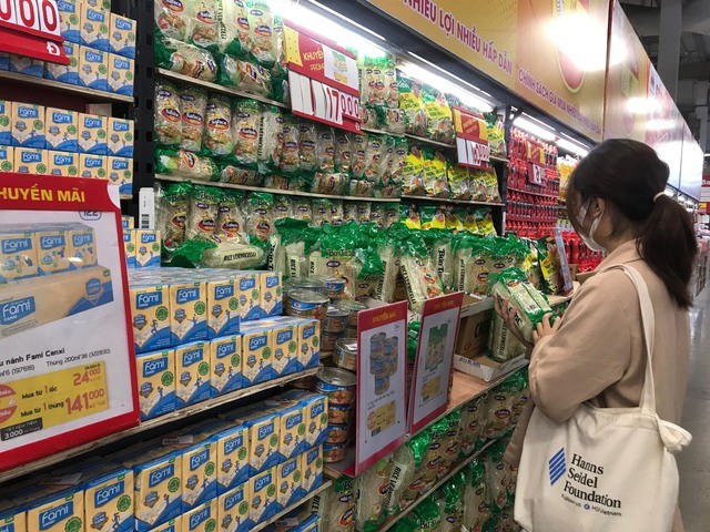 我国企业逐步在国内市场巩固地位。