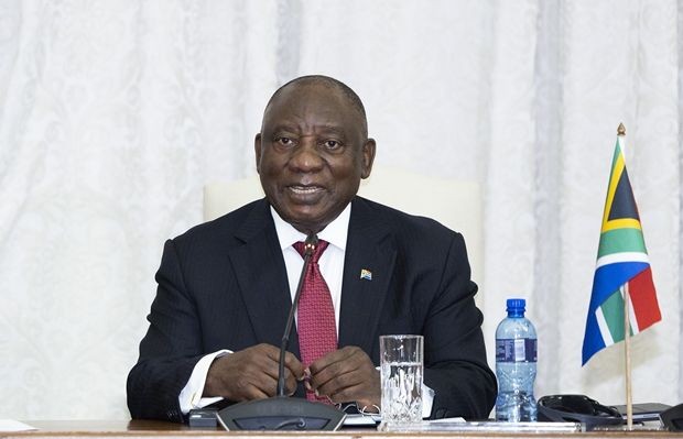 南非总统拉马福萨在2023年金砖国家峰会上致辞。（图：新华社）