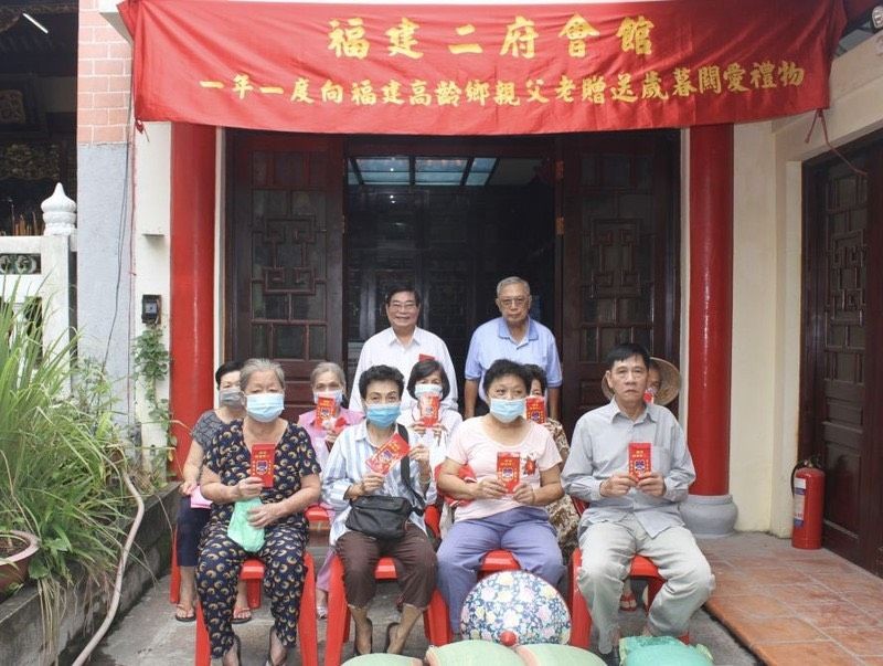 二府会馆关照清寒乡亲。