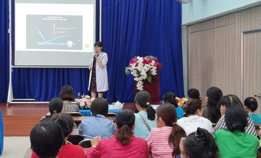 提高妇女对营养及消防认识
