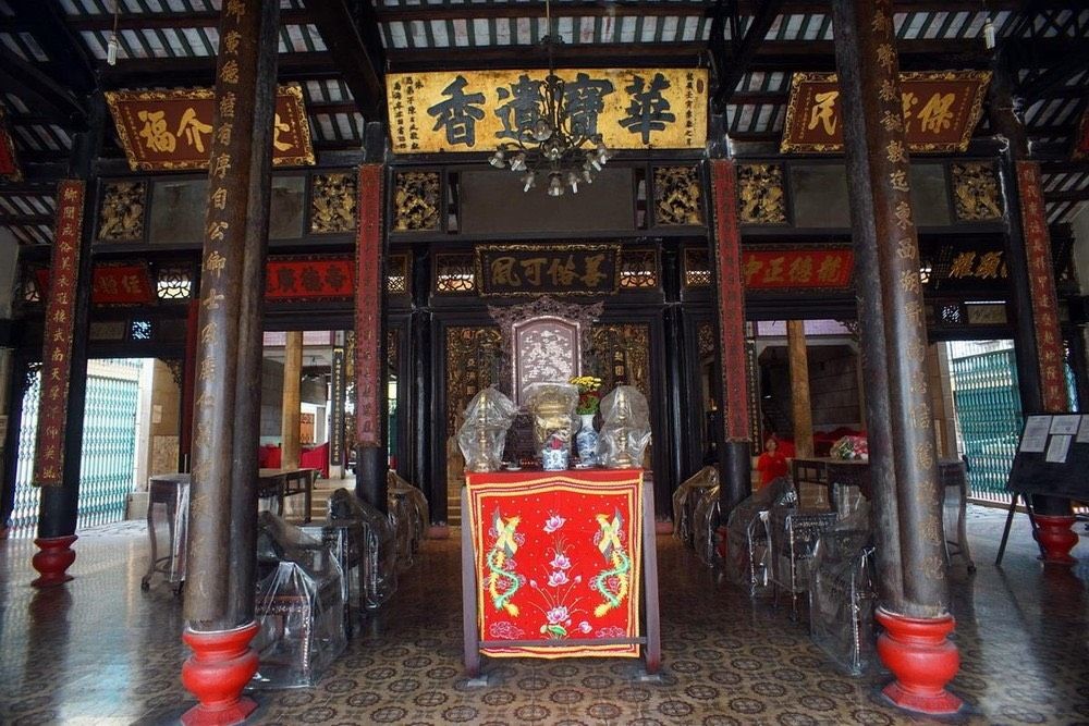 明乡嘉盛亭正殿。