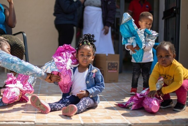 联合国儿童基金会表示，战争、冲突、暴力和贫困是导致儿童独自逃离祖国的主要因素。（图：Getty Images）