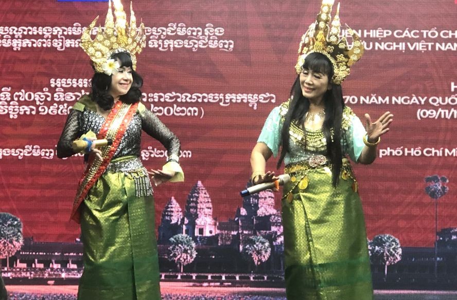 招待会上的文艺表演节目