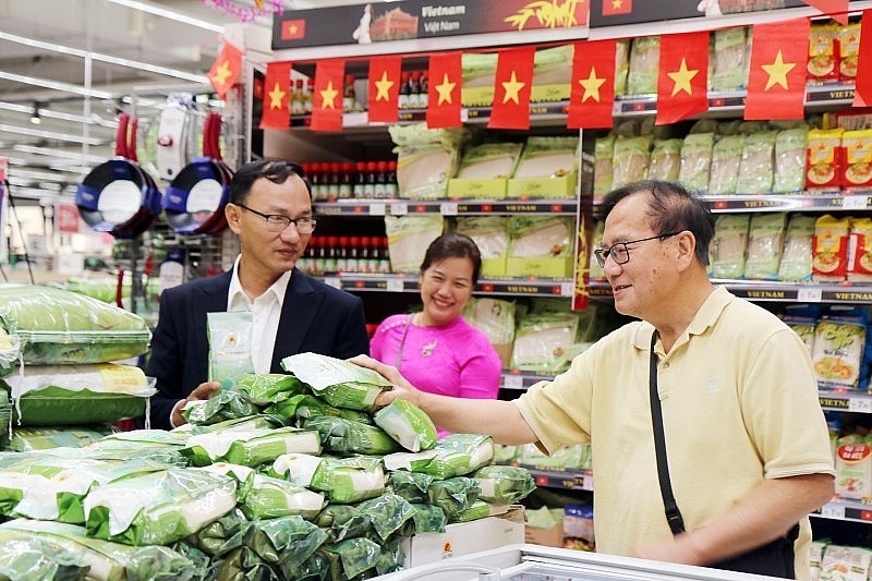 越南产品在外国市场销售。
