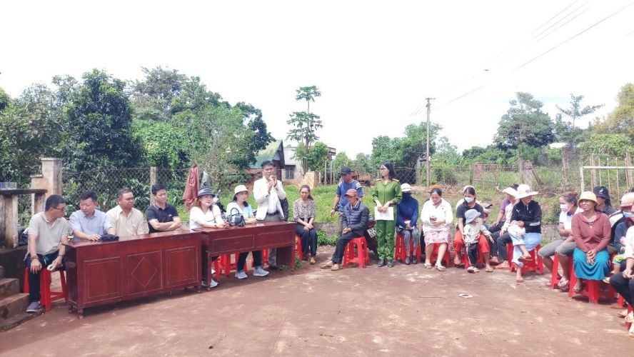 各级、部门、地方配合宣传、动员群众参加反毒工作。