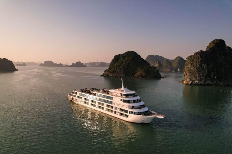 致力促进下龙湾旅游业发展