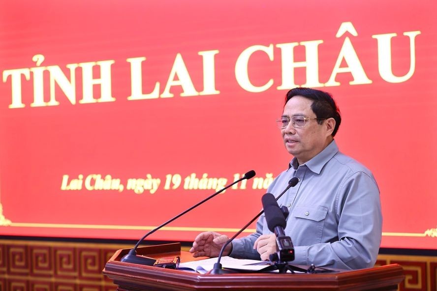 政府总理范明政在会上致词。（图：VGP）