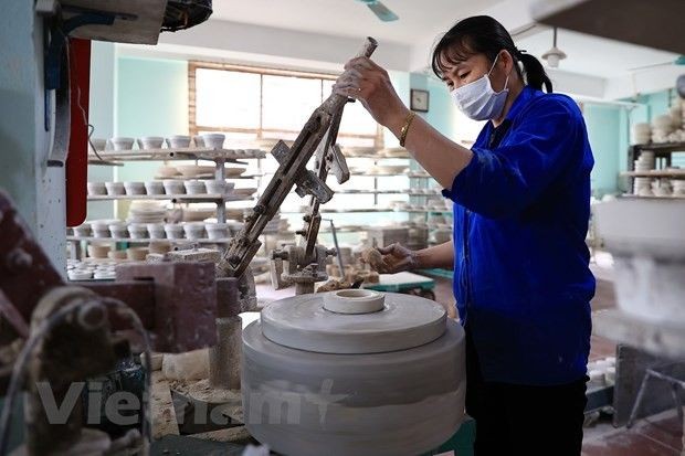 八长陶瓷卖到全国各地并外销各国。