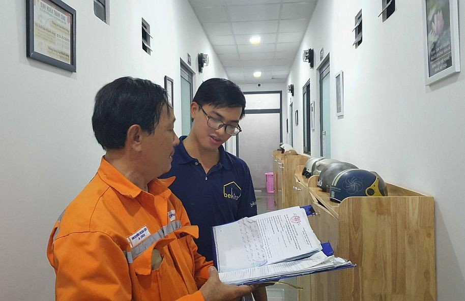 市电力部门一直为大学生和租客以规定价用电创造条件。