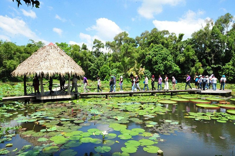 九龙江平原有许多具吸引力的景点以开发旅游业。
