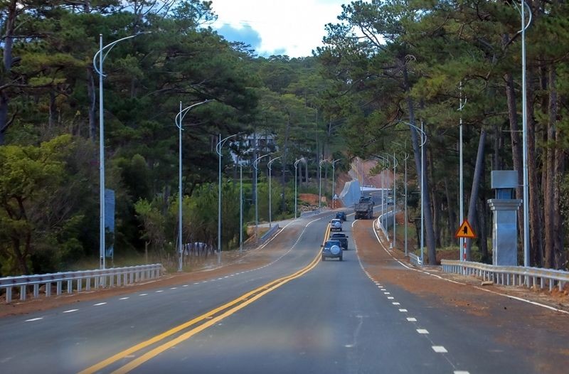 帕廉岭道路一隅。（图：林同报）