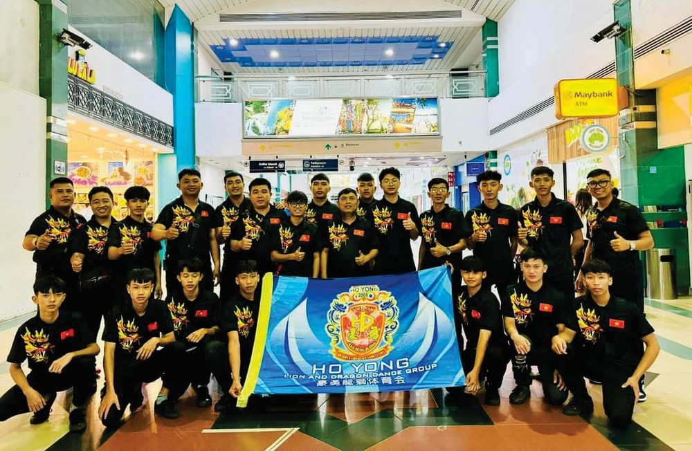 豪勇堂参加世界舞龙争霸赛