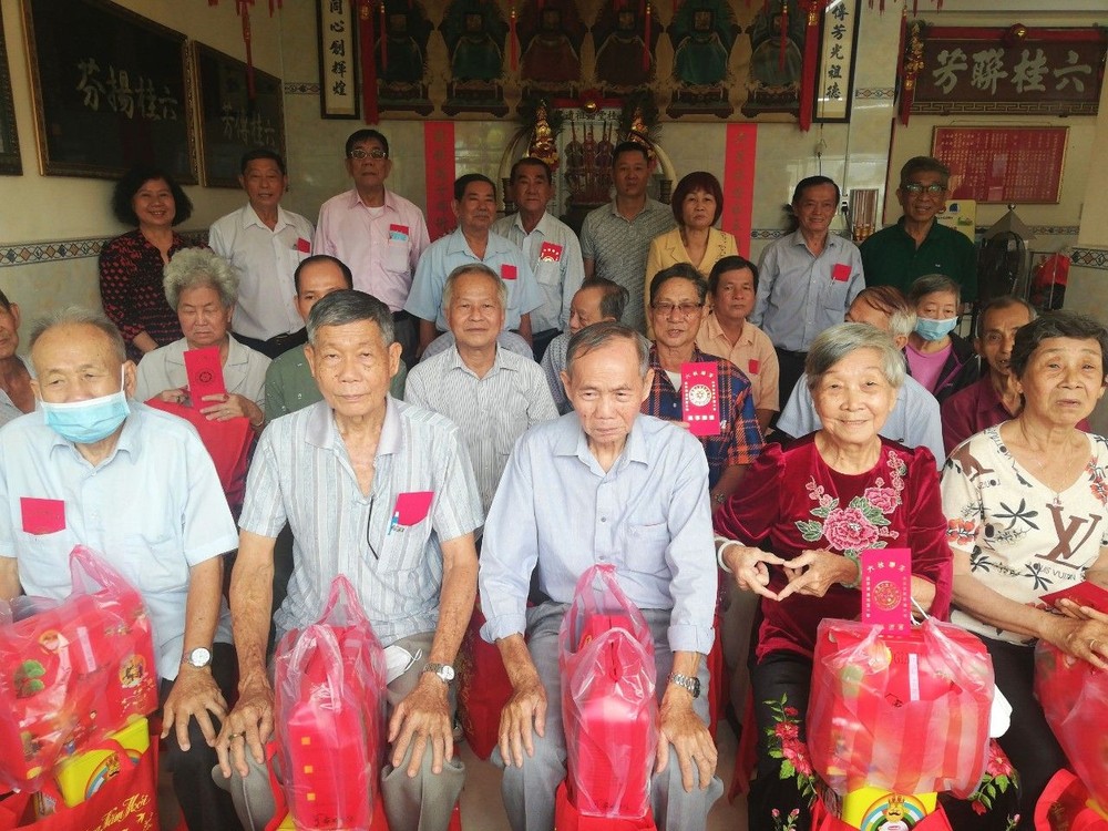 六桂堂宗祠举行岁暮敬老