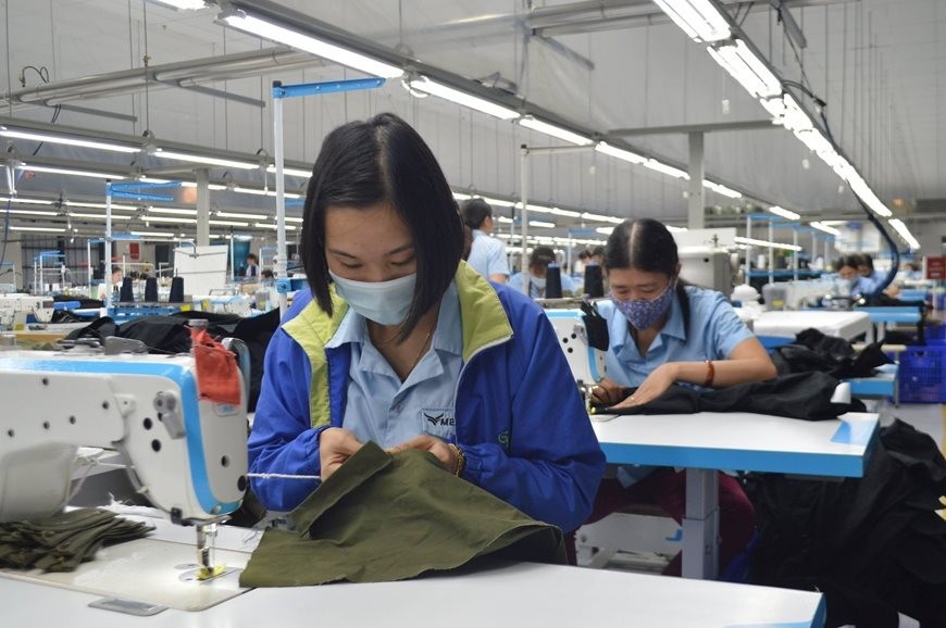 一公司的纺织品成衣生产线。(图:VOV)