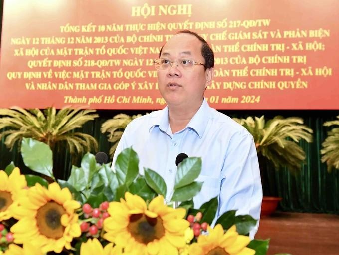 市委常务副书记阮胡海在会上致词。(图:越勇)