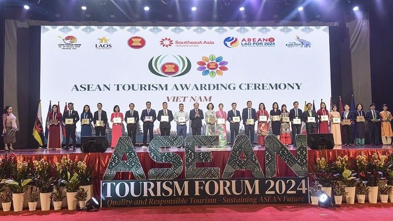 2024年东盟旅游奖颁奖仪式。(图:越通社)