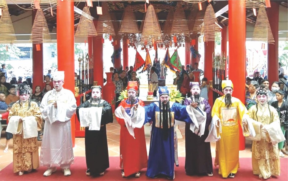 值华光诞,胡志明市海南会馆琼剧组应邀前往富国表演《八仙贺寿》贺诞。 phuquoc3-1352.jpg