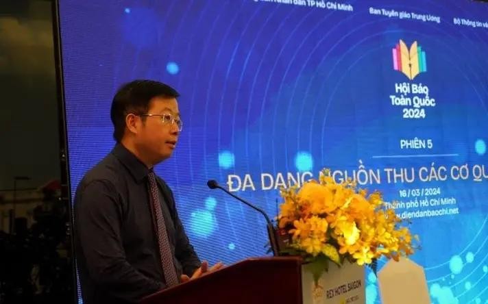 新闻与传播部副部长阮青霖在会上发言。(图:世英)